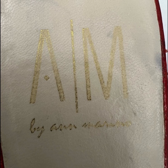 Ann Marino Red Leather Block Heel Slide Sandals Size 9 1/2 Women’s - Picture 2 of 11